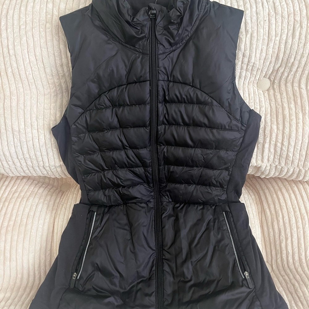 Lululemon Down For A Run Vest II